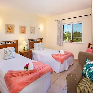 Monte Dos Avos, Apartment